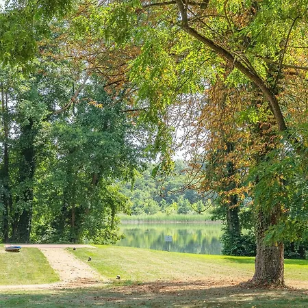 Sonnengruss - Stilvolles Mit Balkon, Kamin & Wellness-flair Am Krakower Апартаменты *