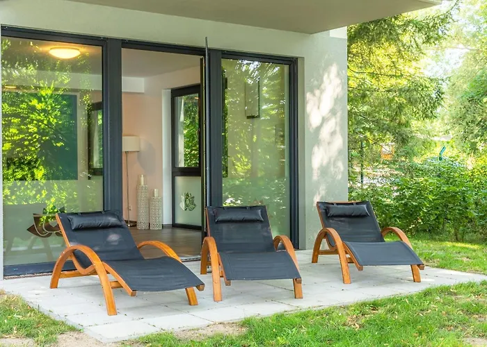 Honigbiene - Stilvolles Mit Balkon, Kamin & Wellness-flair Am Krakower 아파트 크라코프암지